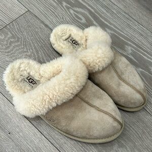 UGG SHERPA SLIPPERS